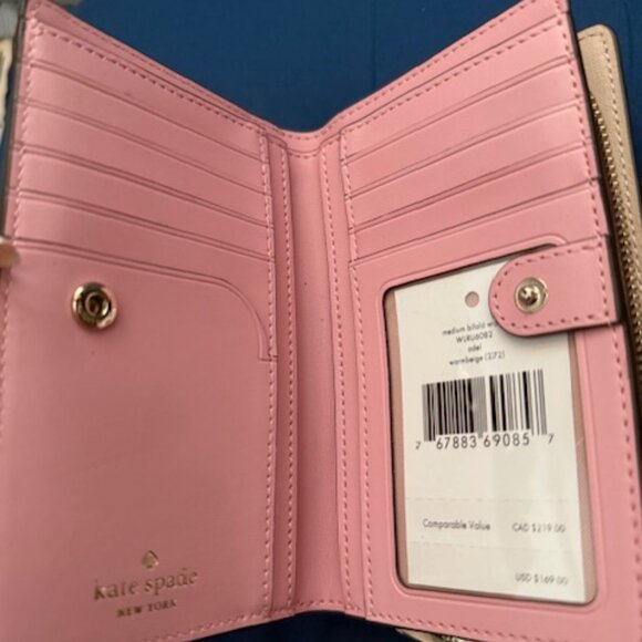 Kate Spade Adel Medium Warm beige Bifold Wallet Pink interior - Picture 3 of 6